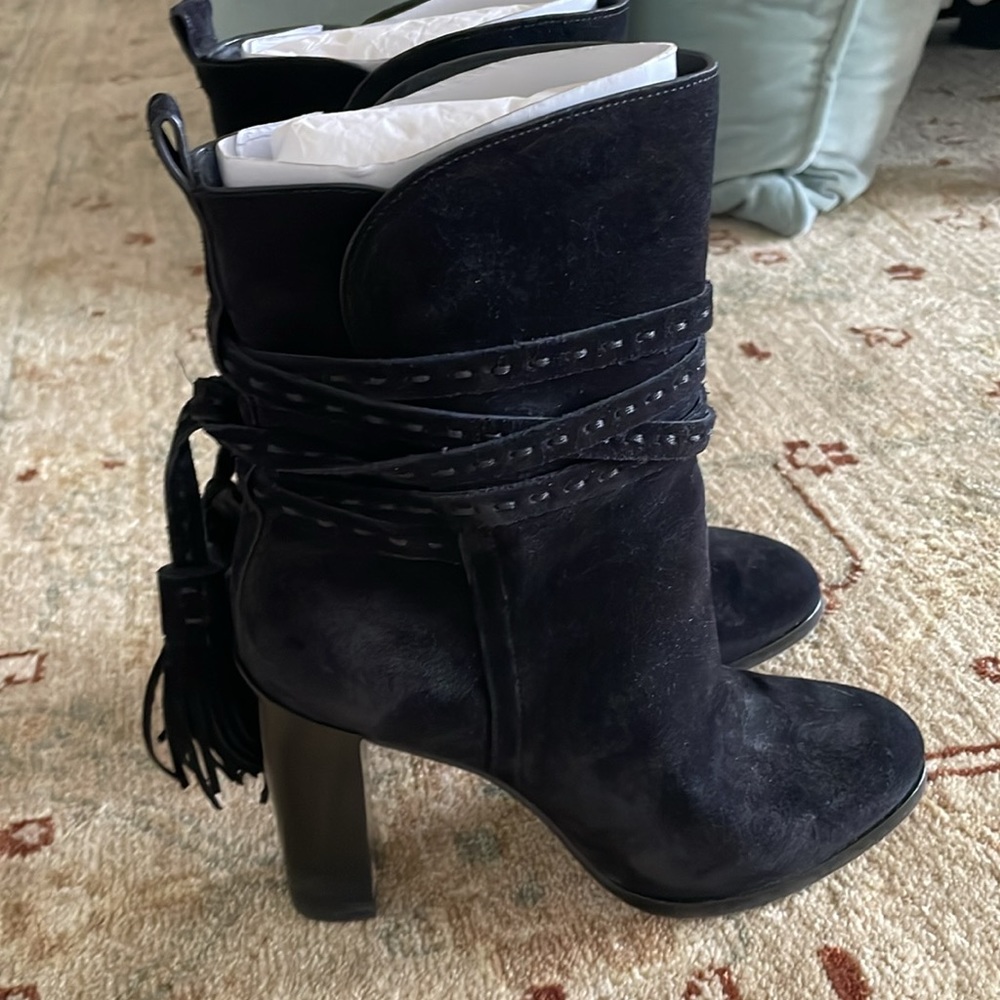 Michael Kors Palmer Suede Tassel Bootie Black size 7/37
